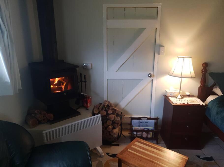 Handsome Hills Dairy Retreat Won Wron Extérieur photo