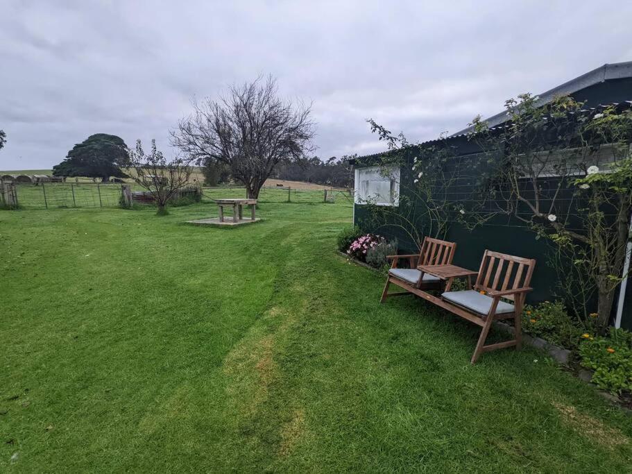 Handsome Hills Dairy Retreat Won Wron Extérieur photo