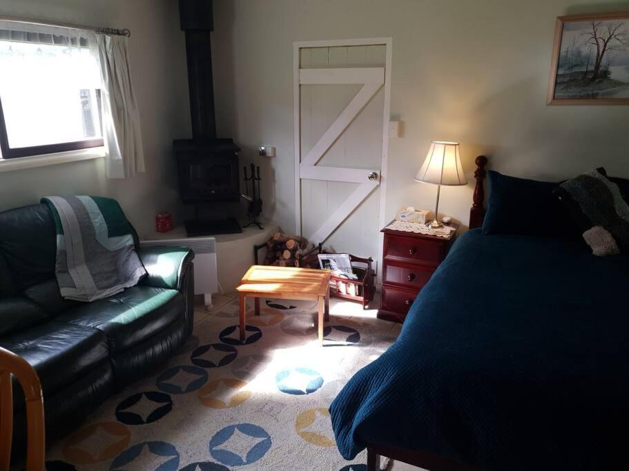 Handsome Hills Dairy Retreat Won Wron Extérieur photo