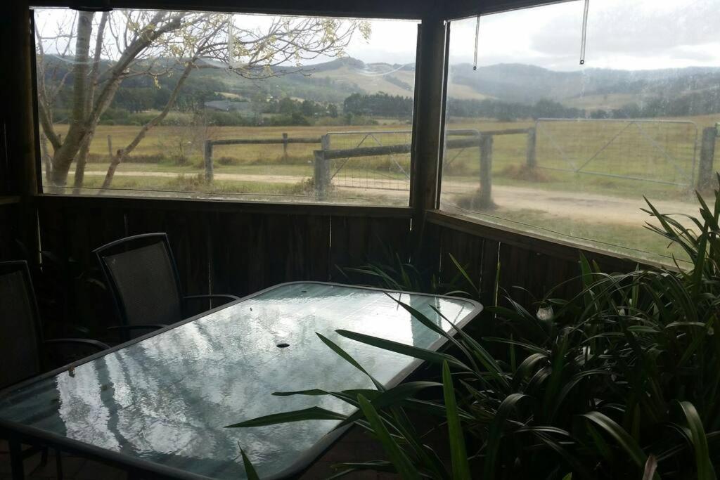 Handsome Hills Dairy Retreat Won Wron Extérieur photo